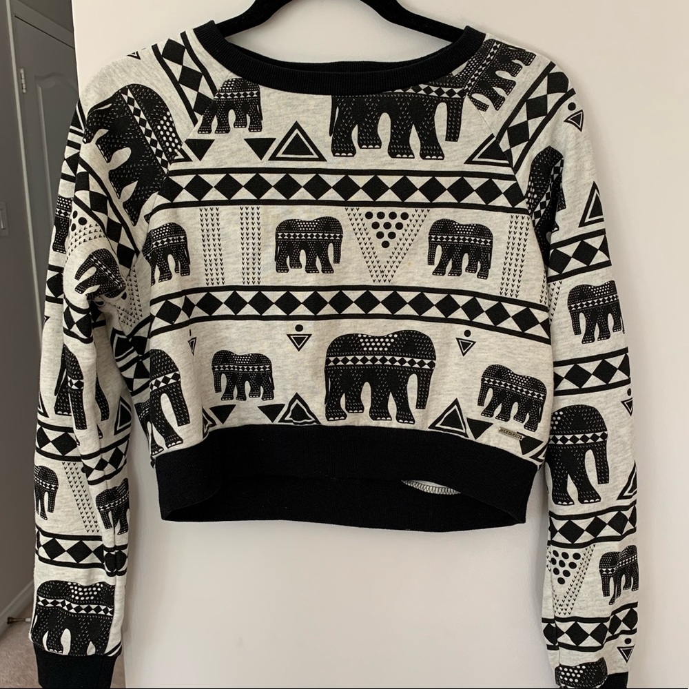 Element Tribal Elephant Print Crop Sweater